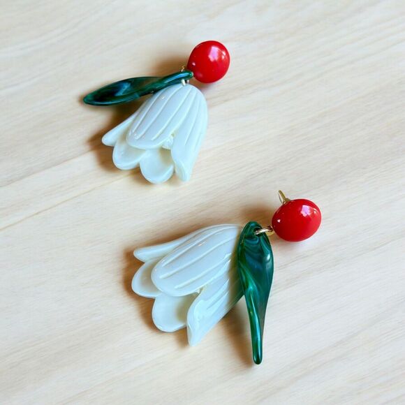 Unbranded Jewelry - Coquette Cottage White Tulip Flower Earrings Jewelry Gift Vintage Look Ear Studs